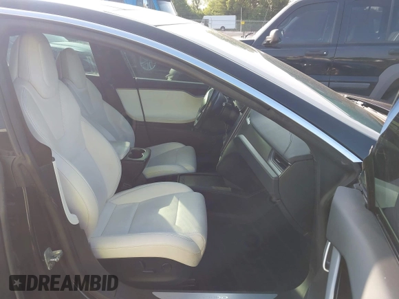 2018 Tesla Model S 75D with VIN 5YJSA1E45JF269282, listed as a IAAI auction lot 42404695 with 251,795 mi miles and . Bid and sale history available at DreamBid. Image 5.