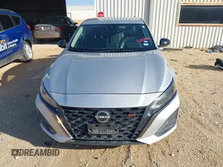 2024 Nissan Altima SR z VIN 1N4BL4CVXRN369436, wystawiony jako IAAI lot #42301286 z przebiegiem 33 650 mil mil oraz . Historia ofert i sprzedaży dostępna na DreamBid. Obrazek 12.