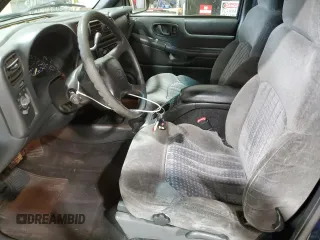 2001 Chevrolet S-10 LS with VIN 1GCCS19W018256081, listed as a Copart auction lot 53629275 with 145,627 mi miles and Salvage Title. Bid and sale history available at DreamBid. Image 7.