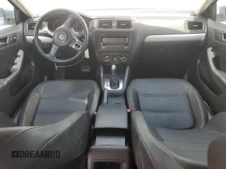 2013 Volkswagen Jetta SE z VIN 3VWDP7AJ8DM354734, wystawiony jako Copart lot #61147355 z przebiegiem 103 428 mil mil oraz Szkoda całkowita • Salvage title. Historia ofert i sprzedaży dostępna na DreamBid. Obrazek 8.
