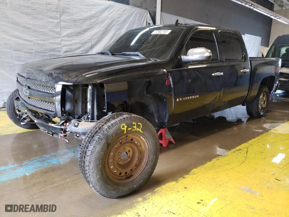 2009 Chevrolet Silverado 1500 LTZ with VIN 3GCEK33M49G226924, listed as a Copart auction lot 50419825 with 196,549 mi miles and Clean Title. Bid and sale history available at carsss.com. Image 1.