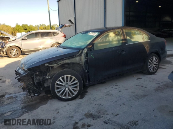 2016 Volkswagen Jetta Sedan 1.8T SEL with VIN 3VWL07AJ3GM411667, listed as a Copart auction lot 48730165 with 131,498 mi miles and Salvage Title. Bid and sale history available at carsss.com. Image 1.