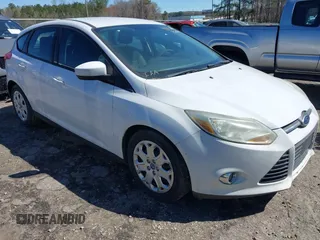 2012 Ford Focus SE with VIN 1FAHP3K25CL122733, listed as a IAAI auction lot 41836880 with 125,439 mi miles and . Bid and sale history available at carsss.com. Image 1.