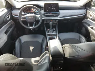 2022 Jeep Compass Latitude with VIN 3C4NJDBB5NT166176, listed as a Copart auction lot 53096845 with 25,758 mi miles and Salvage title. Bid and sale history available at DreamBid. Image 8.