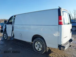 2007 Chevrolet Express Cargo Van with VIN 1GCGG25V571105406, listed as a IAAI auction lot 41176630 with 134,630 mi miles. Bid and sale history available at carsss.com. Image 14.