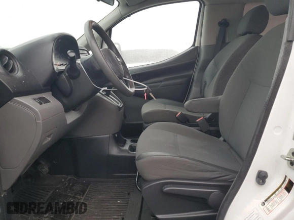 2017 Nissan NV200 S z VIN 3N6CM0KN2HK712960, wystawiony jako Copart lot #83857044 z przebiegiem 114 288 mil mil oraz Szkoda całkowita • Salvage title. Historia ofert i sprzedaży dostępna na DreamBid. Obrazek 7.