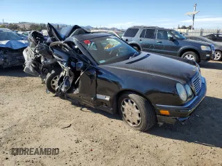 1998 Mercedes-Benz E-Class with VIN WDBJF65F8WA591263, listed as a Copart auction lot 77790804 with 204,821 mi miles and Non Repairable. Bid and sale history available at carsss.com. Image 4.