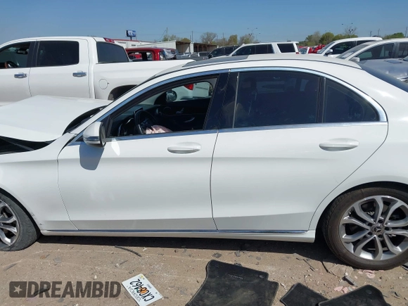 2018 Mercedes-Benz C 300 with VIN 55SWF4JB9JU270992, listed as a IAAI auction lot 41850962 with 73,174 mi miles and . Bid and sale history available at carsss.com. Image 14.