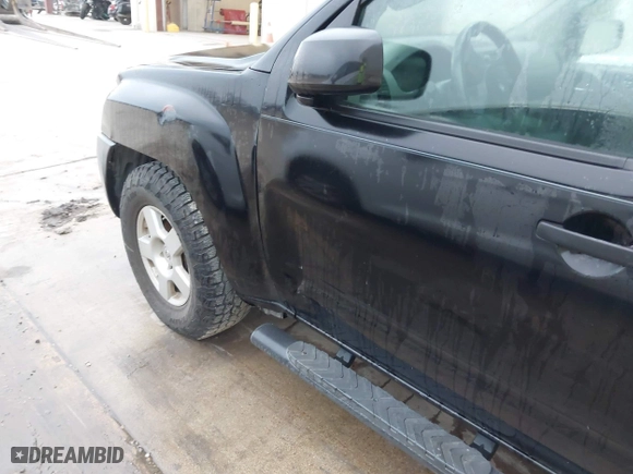 2007 Nissan Xterra SE with VIN 5N1AN08U87C546806, listed as a IAAI auction lot 41997159 with 1 mi miles. Bid and sale history available at carsss.com. Image 6.