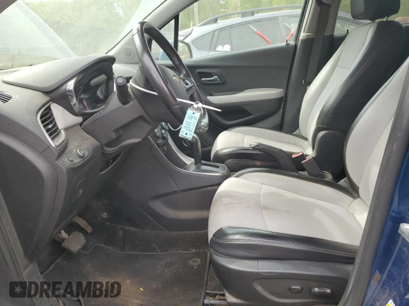 2020 Chevrolet Trax LT with VIN 3GNCJLSB4LL317899, listed as a Copart auction lot 53877975 with 136,935 mi miles and Salvage title. Bid and sale history available at DreamBid. Image 7.