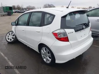 2010 Honda Fit Sport с VIN JHMGE8H41AS015052, выставлен на аукционе IAAI как лот 41364435 с пробегом 109 352 миль миль и . История ставок и продаж доступна на DreamBid. Изображение 3.