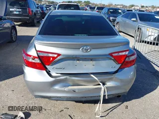 2015 Toyota Camry XLE z VIN 4T1BF1FK5FU891261, wystawiony jako IAAI lot #41262797 z przebiegiem 149 271 mil mil oraz . Historia ofert i sprzedaży dostępna na DreamBid. Obrazek 16.