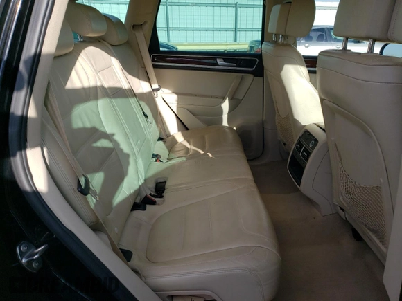 2012 Volkswagen Touareg Lux z VIN WVGEK9BP4CD008562, wystawiony jako Copart lot #47947675 z przebiegiem 136 048 mil mil oraz Szkoda całkowita • Salvage title. Historia ofert i sprzedaży dostępna na DreamBid. Obrazek 11.