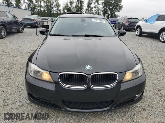 2010 BMW 3 Series 328i with VIN WBAPH7G55ANM53372, listed as a Copart auction lot 61075495 with 81,952 mi miles and Salvage title. Bid and sale history available at DreamBid. Image 5.
