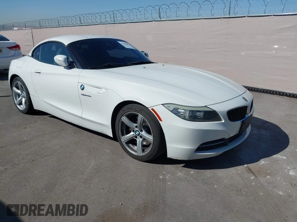 2009 BMW Z4 sDrive30i with VIN WBALM53549E161311, listed as a IAAI auction lot 41985897 with 112,997 mi miles. Bid and sale history available at carsss.com. Image 1.