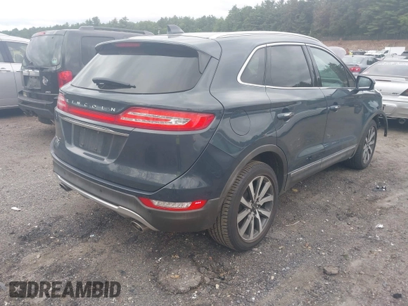 2019 Lincoln MKC Reserve with VIN 5LMCJ3D99KUL07269, listed as a IAAI auction lot 42498672 with 39,315 mi miles and . Bid and sale history available at DreamBid. Image 4.