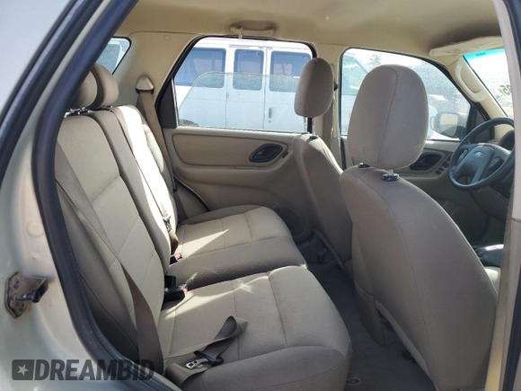 2005 Ford Escape XLS Value with VIN 1FMYU92ZX5KA93124, listed as a Copart auction lot 45337585 with 218,826 mi miles and Salvage Title. Bid and sale history available at carsss.com. Image 11.