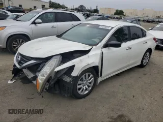 2017 Nissan Altima S z VIN 1N4AL3AP4HN316322, wystawiony jako Copart lot #44828335 z przebiegiem 131 694 mil mil oraz Szkoda całkowita • Salvage title. Historia ofert i sprzedaży dostępna na DreamBid. Obrazek 1.