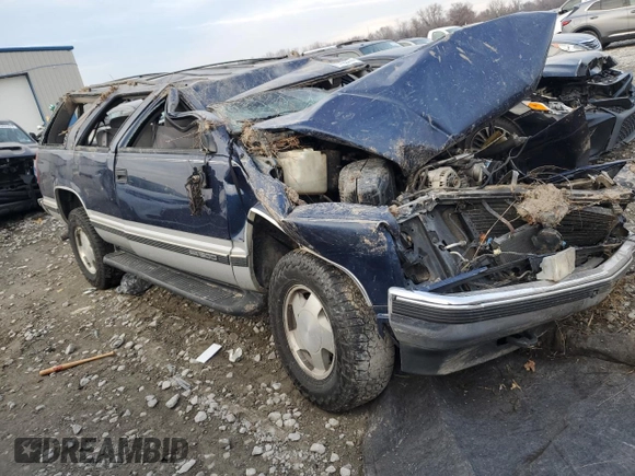 1996 GMC Yukon with VIN 1GKEK13R2TJ718801, listed as a Copart auction lot 84489744 with Not Provided miles and Salvage Title. Bid and sale history available at DreamBid. Image 4.