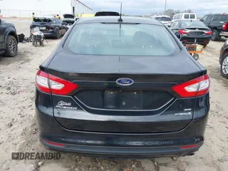 2014 Ford Fusion SE Hybrid with VIN 3FA6P0LU2ER133294, listed as a IAAI auction lot 41696064 with 150,537 mi miles. Bid and sale history available at carsss.com. Image 16.