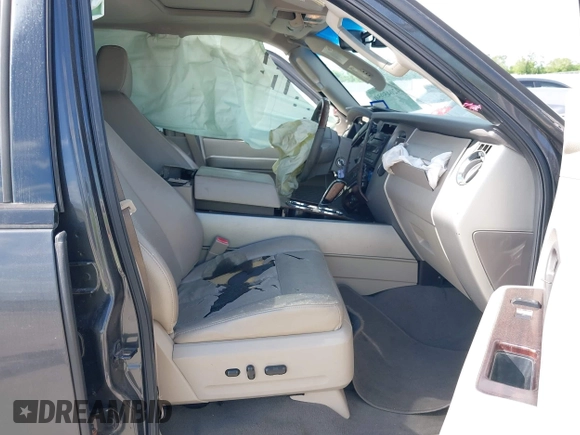 2007 Ford Expedition Limited с VIN 1FMFU19567LA40445, выставлен на аукционе IAAI как лот 42045950 с пробегом 188 212 миль миль и . История ставок и продаж доступна на DreamBid. Изображение 5.