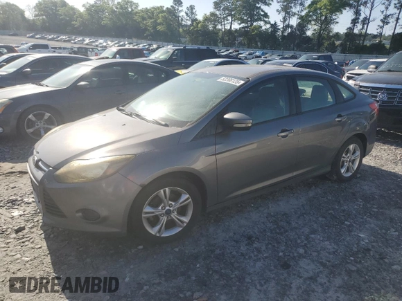 2014 Ford Focus SE with VIN 1FADP3F24EL359709, listed as a Copart auction lot 52208125 with 133,643 mi miles and Clean Title. Bid and sale history available at carsss.com. Image 1.