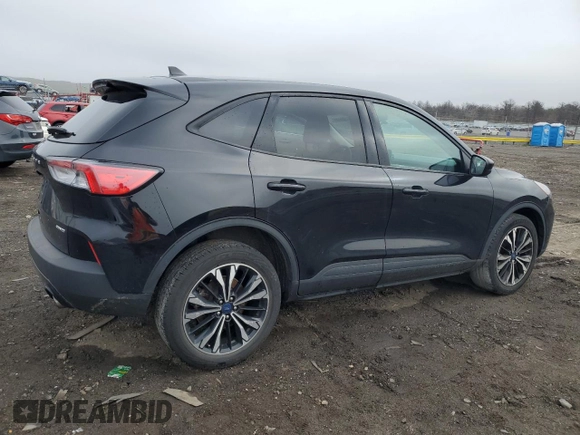 2022 Ford Escape SE z VIN 1FMCU9G6XNUB34252, wystawiony jako Copart lot #54004415 z przebiegiem 65 943 mil mil oraz Nie do naprawy • Non repairable. Historia ofert i sprzedaży dostępna na DreamBid. Obrazek 3.