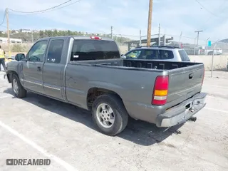 2002 Chevrolet Silverado 1500 LS with VIN 2GCEC19W421373480, listed as a IAAI auction lot 41740755 with 252,853 mi miles. Bid and sale history available at carsss.com. Image 3.