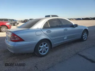 2002 Mercedes-Benz C 230/260/280/320 z VIN WDBRF64JX2F216450, wystawiony jako Copart lot #85496134 z przebiegiem 150 874 mil mil oraz Szkoda całkowita • Salvage title. Historia ofert i sprzedaży dostępna na DreamBid. Obrazek 3.