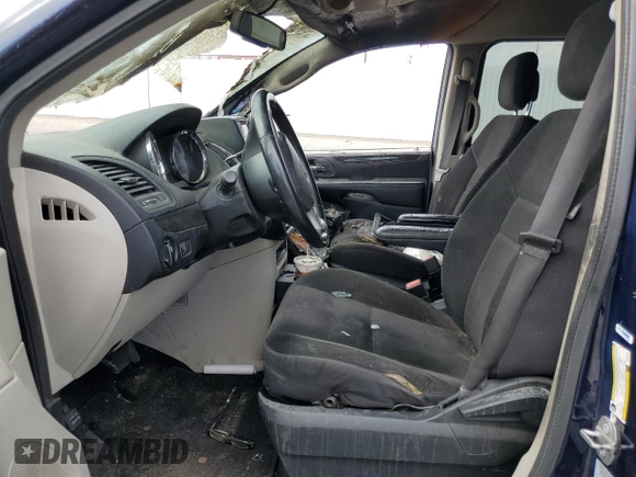 2017 Dodge Grand Caravan SE z VIN 2C4RDGBG2HR755893, wystawiony jako Copart lot #56722045 z przebiegiem Nie podano mil oraz Szkoda całkowita • Salvage title. Historia ofert i sprzedaży dostępna na DreamBid. Obrazek 7.
