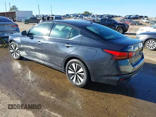 2019 Nissan Altima 2.5 SV with VIN 1N4BL4DV1KC128901, listed as a IAAI auction lot 41667874 with 174,350 mi miles. Bid and sale history available at carsss.com. Image 3.
