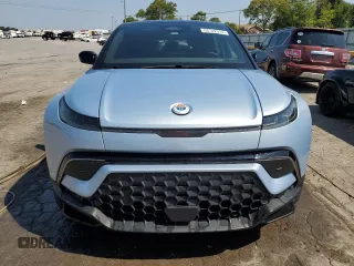 2023 Fisker Ocean One z VIN VCF1ZBU28PG006017, wystawiony jako Copart lot #68742314 z przebiegiem 4598 mil mil oraz Szkody całkowita. Historia ofert i sprzedaży dostępna na DreamBid. Obrazek 5.