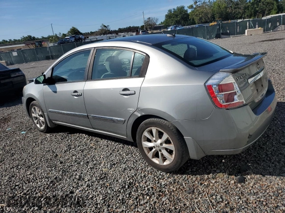 2012 Nissan Sentra SR z VIN 3N1AB6AP9CL718587, wystawiony jako Copart lot #60526035 z przebiegiem 141 177 mil mil oraz Szkoda całkowita • Salvage title. Historia ofert i sprzedaży dostępna na DreamBid. Obrazek 2.
