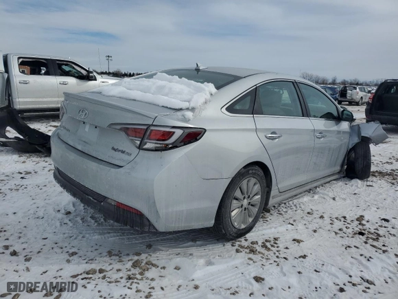 2017 Hyundai Sonata Hybrid SE with VIN KMHE24L31HA074137, listed as a Copart auction lot 45313855 with 44,370 mi miles and Salvage Title. Bid and sale history available at carsss.com. Image 3.
