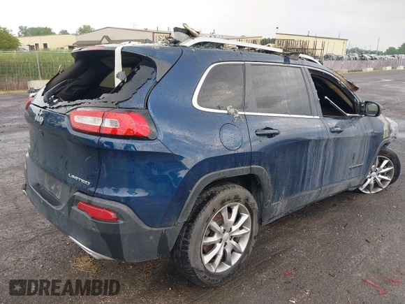 2018 Jeep Cherokee Limited with VIN 1C4PJMDX5JD530047, listed as a IAAI auction lot 42554574 with Not provided miles and . Bid and sale history available at DreamBid. Image 4.