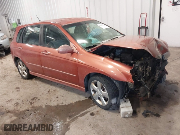 2007 Kia Spectra with VIN KNAFE162575000628, listed as a IAAI auction lot 41353741 with 152,693 mi miles. Bid and sale history available at carsss.com. Image 1.