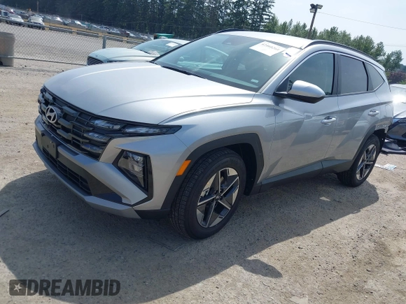2025 Hyundai Tucson SEL z VIN 5NMJB3DE9SH554856, wystawiony jako IAAI lot #42460268 z przebiegiem 688 mil mil oraz . Historia ofert i sprzedaży dostępna na DreamBid. Obrazek 18.