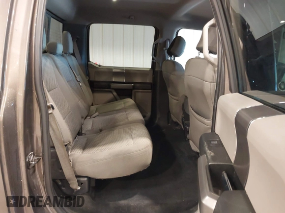 2015 Ford F-150 XLT with VIN 1FTEW1EFXFFB14990, listed as a IAAI auction lot 41681520 with 121,255 mi miles. Bid and sale history available at carsss.com. Image 8.