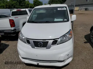 2021 Nissan NV200 SV with VIN 3N6CM0KN8MK703352, listed as a Copart auction lot 60914035 with 186,576 mi miles and Clean title. Bid and sale history available at DreamBid. Image 5.
