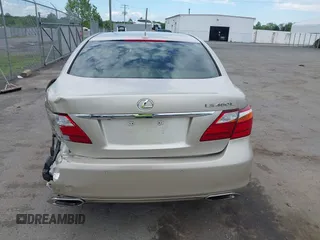 2012 Lexus LS 460 L z VIN JTHGL5EF6C5046681, wystawiony jako IAAI lot #42238501 z przebiegiem 101 140 mil mil oraz . Historia ofert i sprzedaży dostępna na DreamBid. Obrazek 16.
