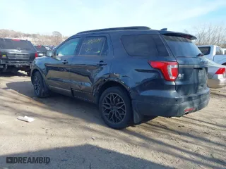 2017 Ford Explorer XLT with VIN 1FM5K8D85HGB46116, listed as a IAAI auction lot 41896489 with 127,615 mi miles. Bid and sale history available at carsss.com. Image 3.