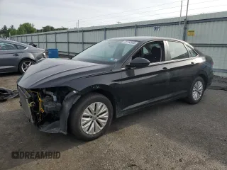 2019 Volkswagen Jetta S z VIN 3VWCB7BU7KM217820, wystawiony jako Copart lot #57763905 z przebiegiem 62 062 mil mil oraz Szkoda całkowita • Salvage title. Historia ofert i sprzedaży dostępna na DreamBid. Obrazek 1.