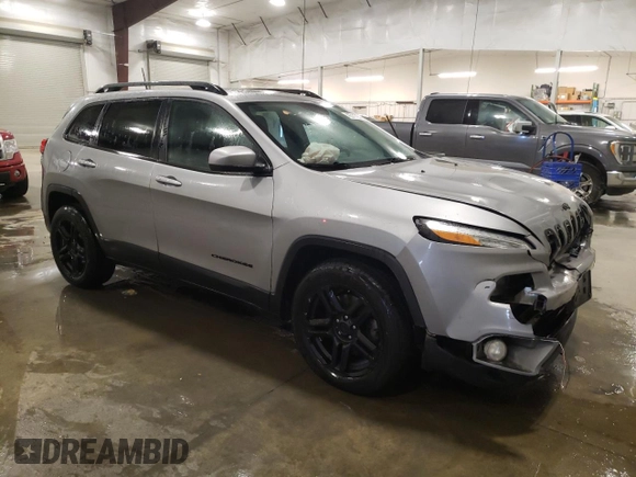 2016 Jeep Cherokee Altitude с VIN 1C4PJMCS8GW122127, выставлен на аукционе Copart как лот 42311735 с пробегом 154 047 миль миль и Списание • Salvage title. История ставок и продаж доступна на DreamBid. Изображение 4.
