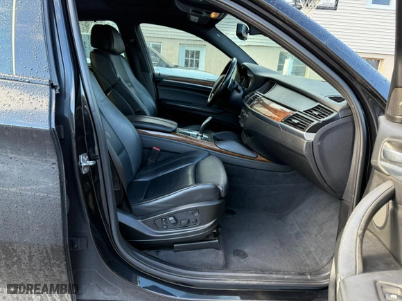 2012 BMW X6 50i with VIN 5UXFG8C56CLZ97342, listed as a Copart auction lot 85743794 with 114,122 mi miles and Clean Title. Bid and sale history available at carsss.com. Image 5.