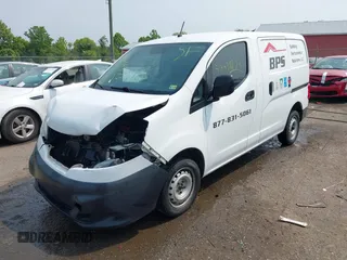2019 Nissan NV200 S z VIN 3N6CM0KN9KK696232, wystawiony jako IAAI lot #42438873 z przebiegiem 162 260 mil mil oraz . Historia ofert i sprzedaży dostępna na DreamBid. Obrazek 2.