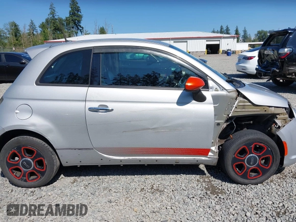 2014 FIAT 500e with VIN 3C3CFFGE2ET266747, listed as a IAAI auction lot 42394815 with 66,625 mi miles and . Bid and sale history available at DreamBid. Image 14.