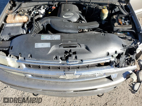 2002 Chevrolet Suburban LT with VIN 1GNEC16Z02J287885, listed as a Copart auction lot 85322374 with 421,757 mi miles and Salvage Title. Bid and sale history available at carsss.com. Image 13.