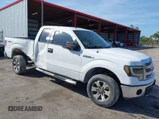 2014 Ford F-150 XL with VIN 1FTFX1EF0EFA70823, listed as a IAAI auction lot 40807820 with 235,988 mi miles. Bid and sale history available at carsss.com. Image 1.