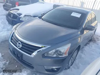 2015 Nissan Altima 2.5 S with VIN 1N4AL3AP5FC292220, listed as a IAAI auction lot 41635850 with 93,652 mi miles. Bid and sale history available at carsss.com. Image 2.