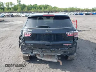 2020 Jeep Compass Trailhawk z VIN 3C4NJDDB7LT195317, wystawiony jako IAAI lot #42325122 z przebiegiem 97 858 mil mil oraz . Historia ofert i sprzedaży dostępna na DreamBid. Obrazek 16.